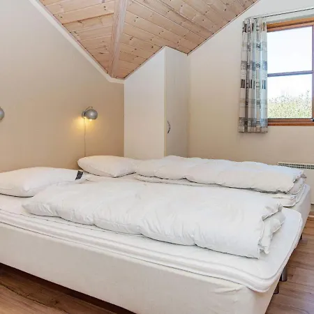 Three-bedroom Holiday In 13 Ferienhaus Hemmet