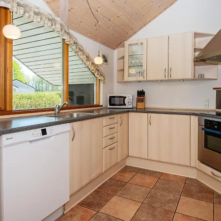 Three-bedroom Holiday In 13 * Hemmet