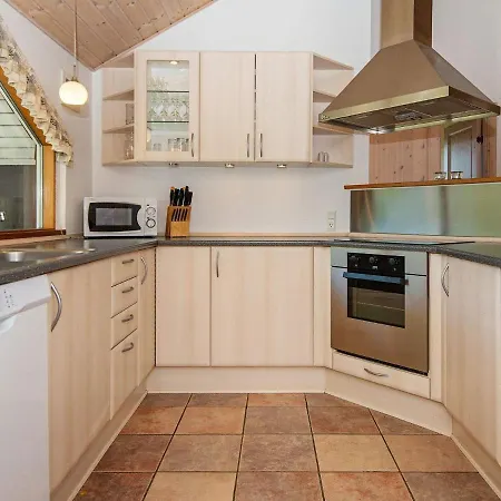 Three-bedroom Holiday In 13 Ferienhaus Hemmet